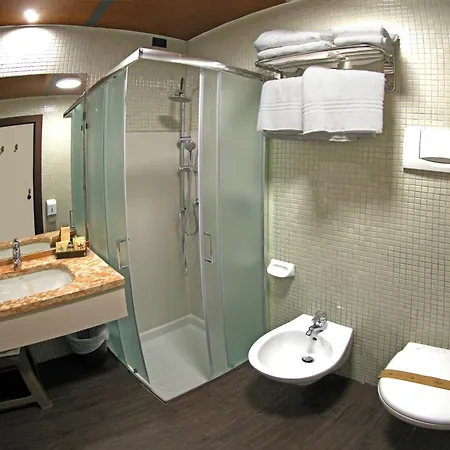 Otel La Pauel Sirmione