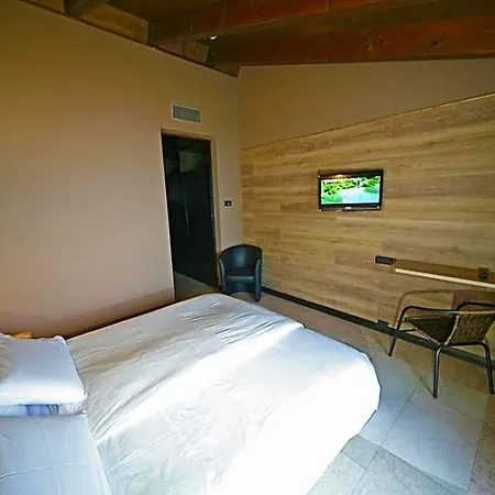 La Pauel 3*