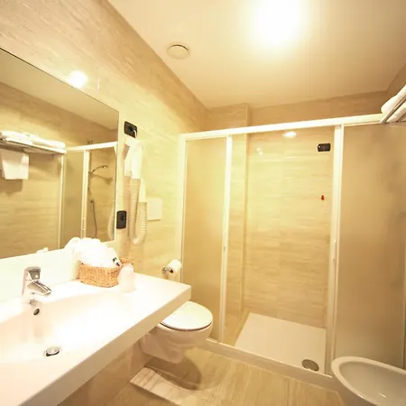 ホテル La Pauel 3*